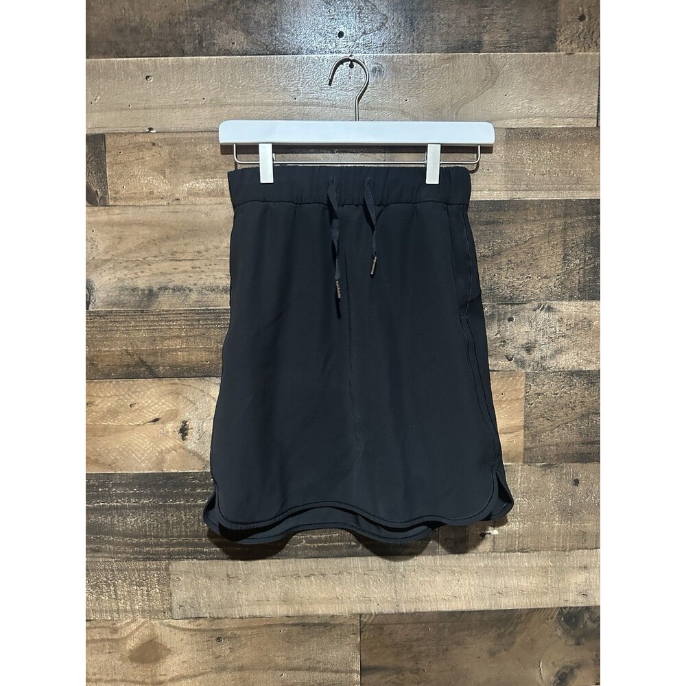 Lululemon Skirt Womens 4 Black Athletic Knee Length Drawstring Pockets Running